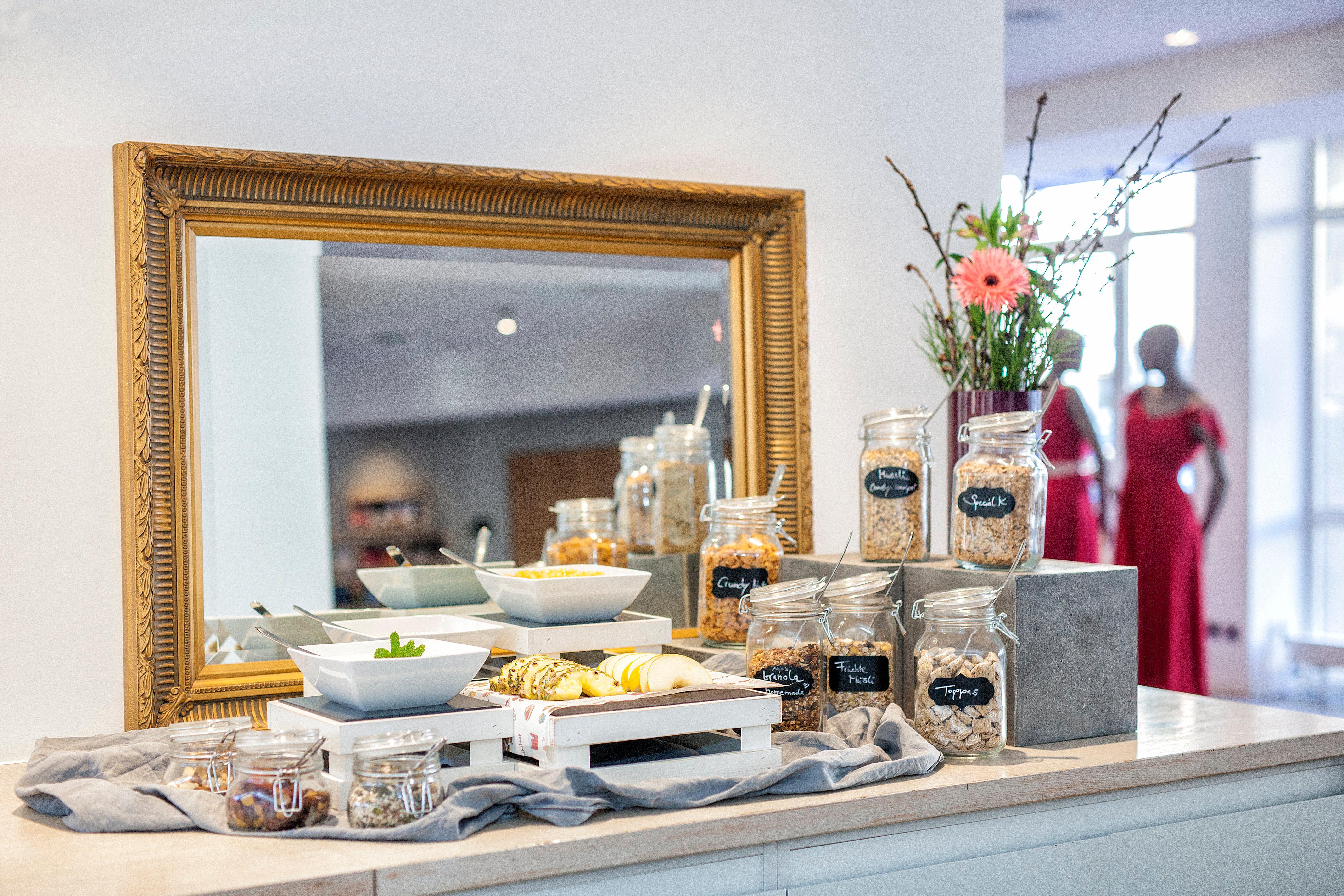 Hotel Indigo - Dusseldorf - Victoriaplatz By Ihg Ngoại thất bức ảnh