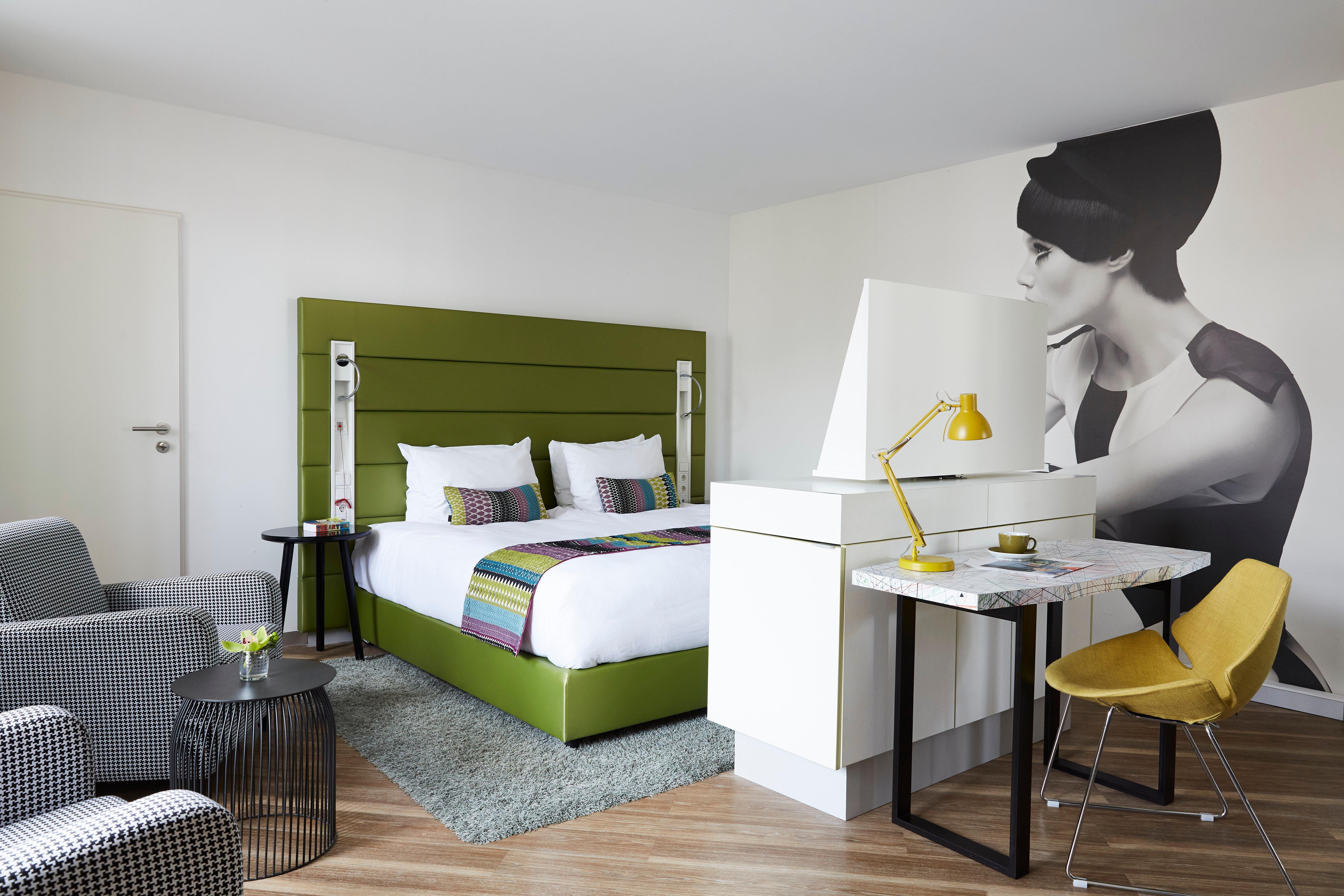 Hotel Indigo - Dusseldorf - Victoriaplatz By Ihg Ngoại thất bức ảnh